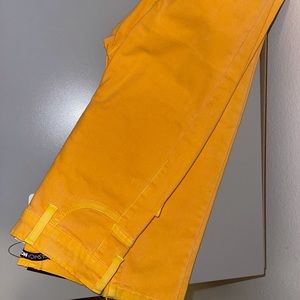 Yellow skinny jeans